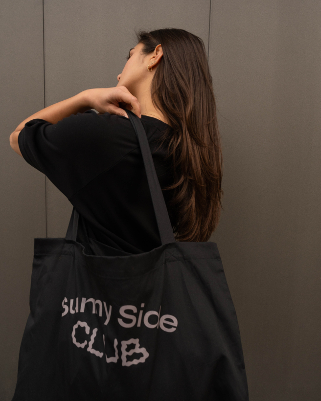 Sunny Side Club plátěnka čierná